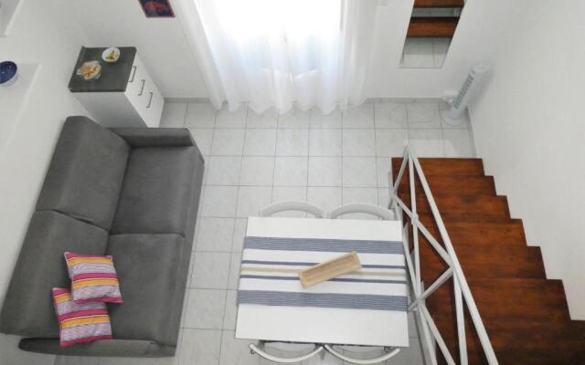 Centrale appartamento su due livelli "3"