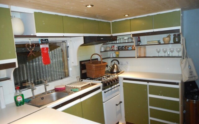 Ceridwen Glamping, Double decker Bus and Yurts