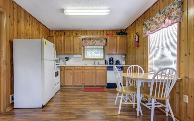 Leconte View 1 by Jackson Mountain Homes