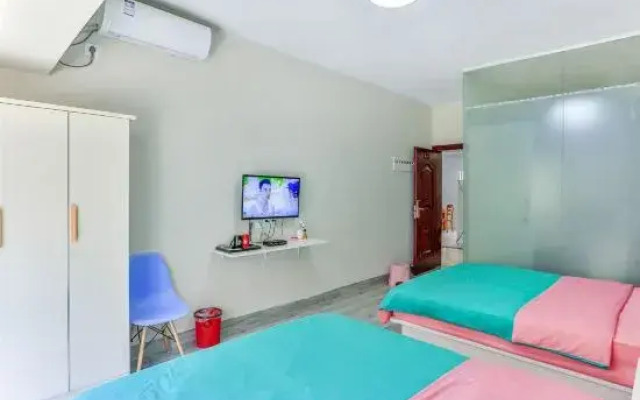Beihai Xiaobeijing Villa Hotel (Qiaogang Customs Street Branch)