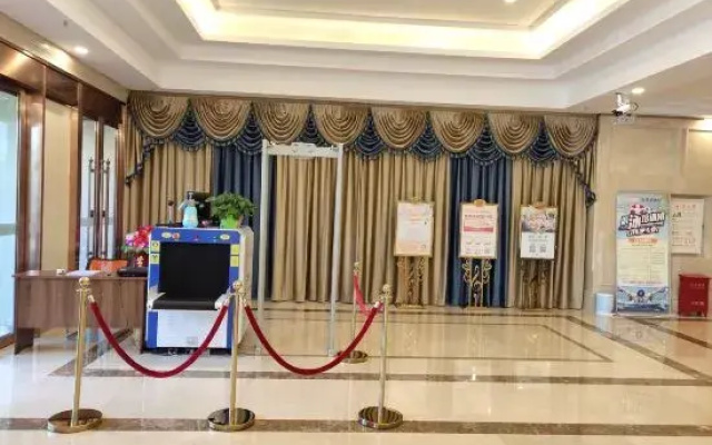 Vienna International Hotel of  Yingbin Road Altay Airport