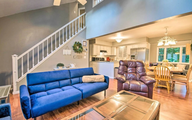 Poconos House w/ Large Deck, Gas Grill & Fire Pit!