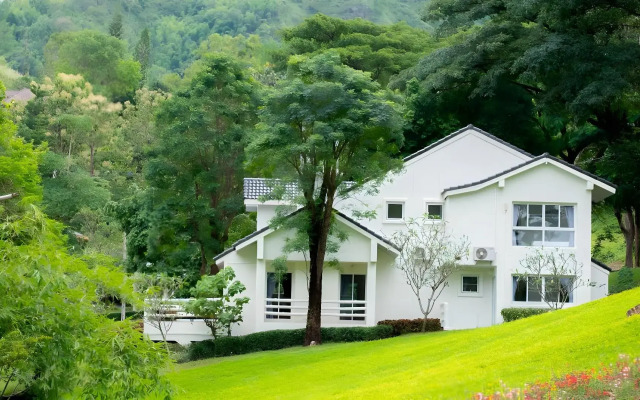 Phukaew Resort & Adventure Park