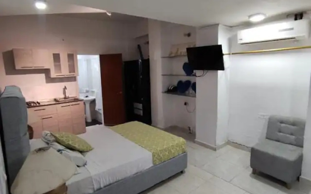 MR1-1G APARTAMENTO BASICO CERCA AL MAR CON AIRE ACONDICIONADO Y WIFi PARA 4 PERSONAS