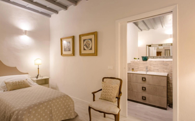 Elegant & stylish apartment city center