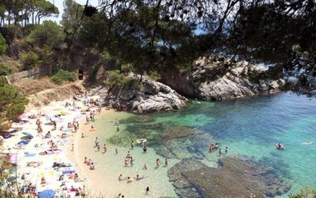 Habitat Barcelona Apartment