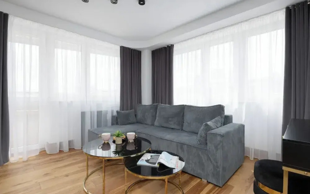 Warsaw Studio in City Center by Renters