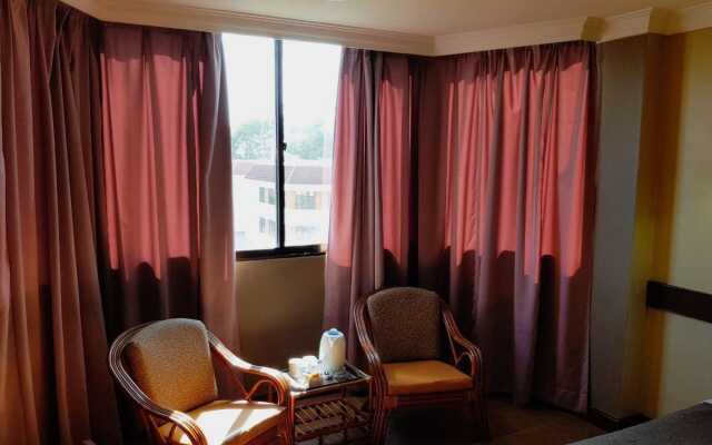 Hotel Grand Crystal