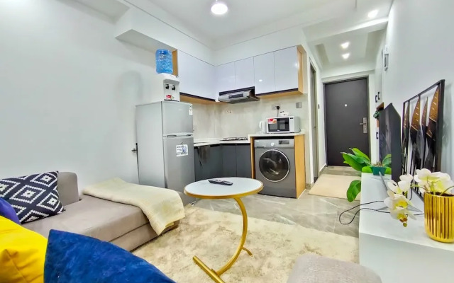 Lux Suites Heartland Business Apartments
