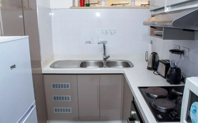 Remarkable 2-bed Apartment in Harare