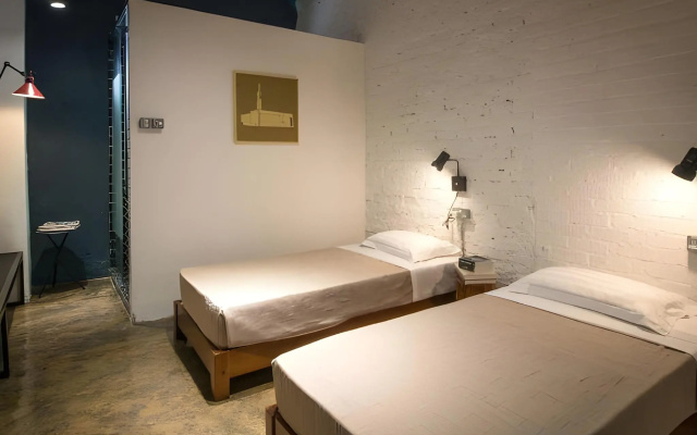 The Brownstone Hostel & Space – Guest Rooms – Ipoh