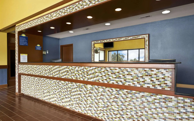 Days Inn by Wyndham Fayetteville-South/I-95 Exit 49