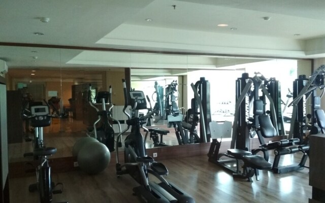 Strategic Studio Apartment at Tamansari La Grande near BIP