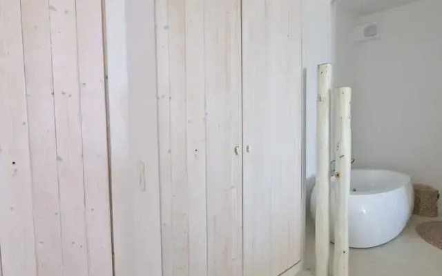 MvibesMykonos homes and studios