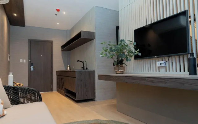Adelina Hotel and Suites