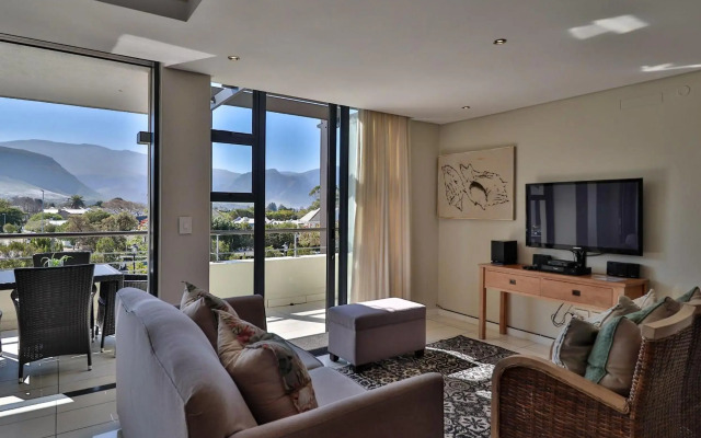 Whale Coast All-Suite-Hotel