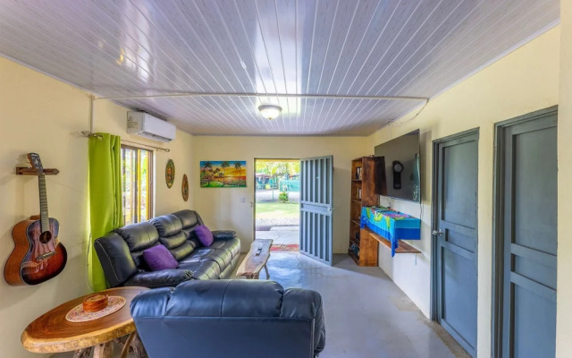 Chill Surf Getaway 1 Min Walk to the Beach