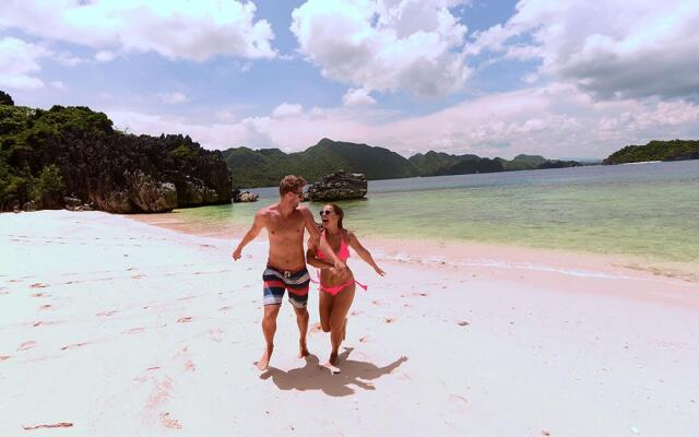 Tugawe Cove Resort