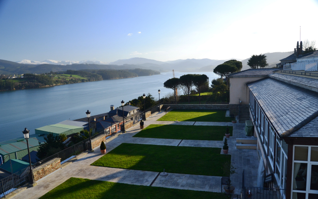 Parador De Ribadeo Lugo