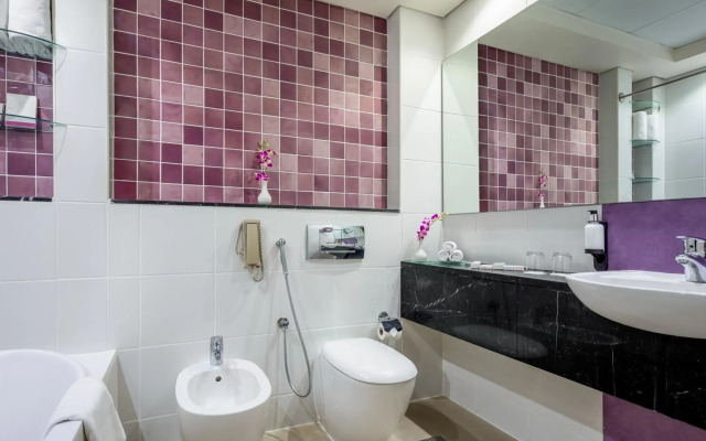 Flora Creek Deluxe Hotel Apartments Dubai