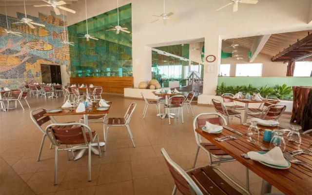 Park Royal Beach Ixtapa - All Inclusive
