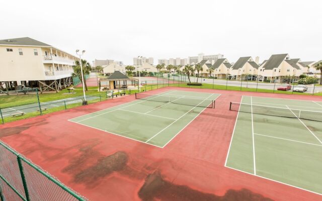 Sandpiper Cove Tennis Villas by Holiday Isle