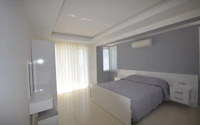 Villa Whispering Palms