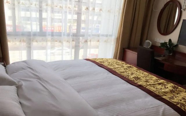 GreenTree Inn Maanshan Hunan West Road Gold Eagle Express Hotel