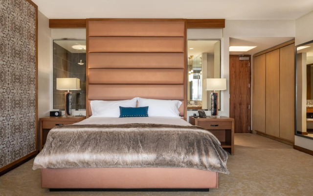 Drey Hotel