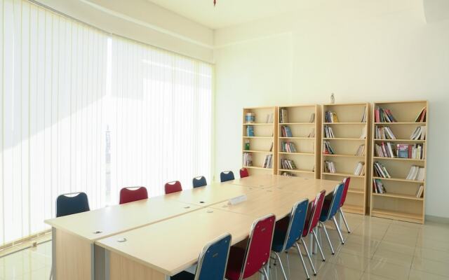 Strategic Studio Room Park View Condominium Apartment