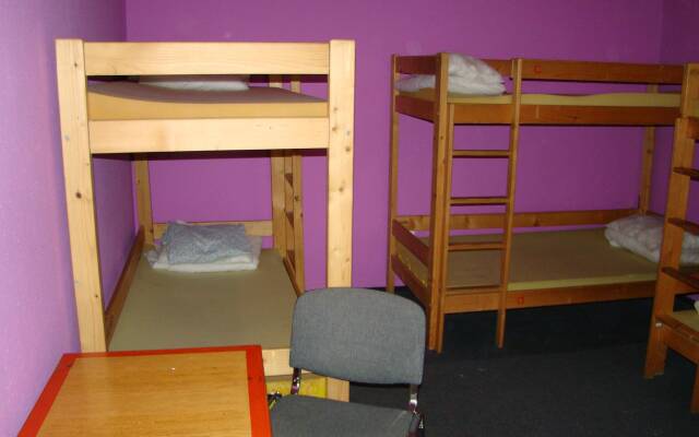 Hostel California