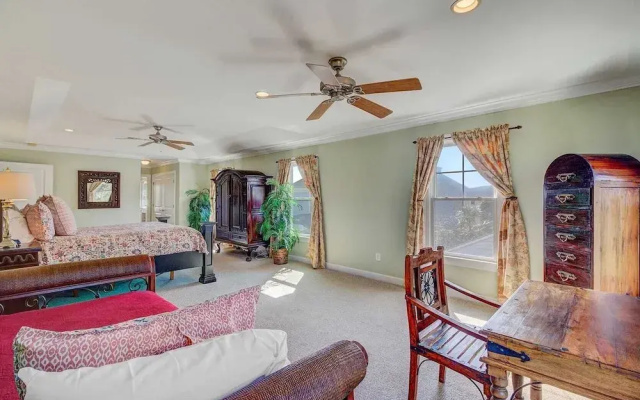 7 41st Avenue by Avantstay Private Pool, Near Beach