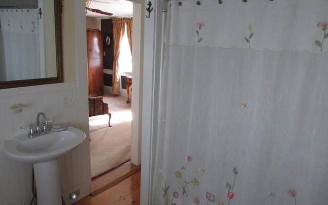 The Holiday House