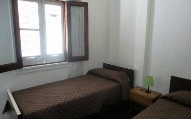 Canto Arena Hostel