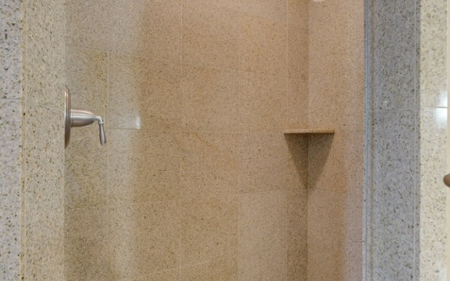 Sapphire Skyline Premium Suite