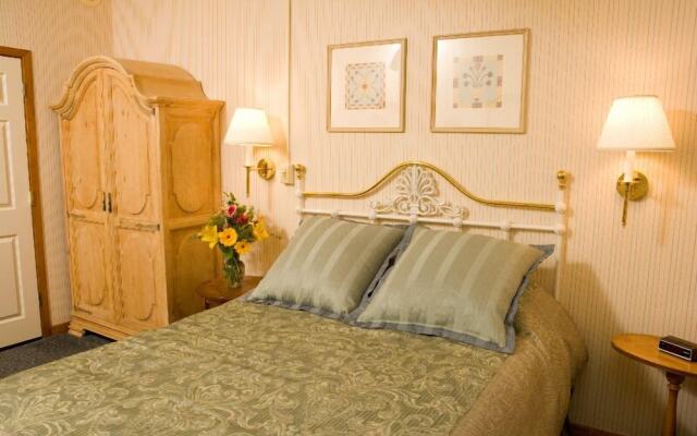 GetAways at Olympic Village Inn