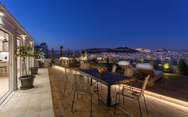 Supreme Luxury Suites by Athens Stay