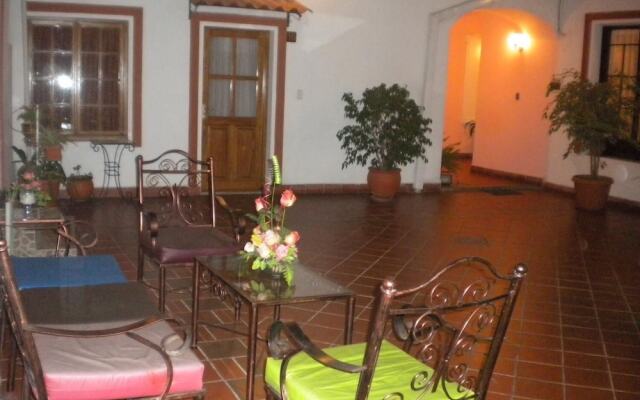 Las Torres Hostal