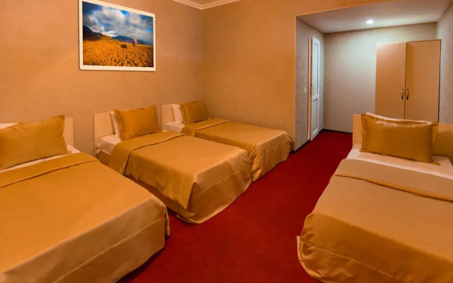 Riva Hotel