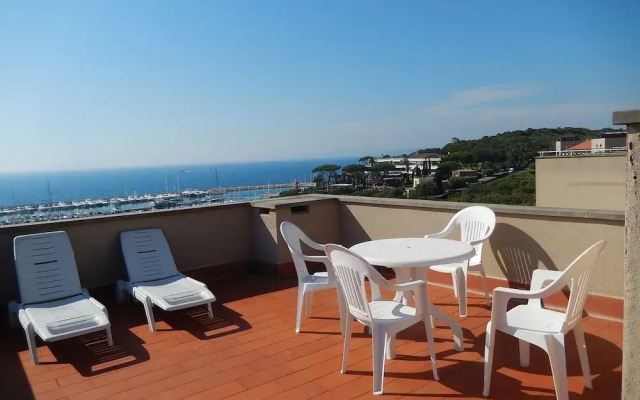 Holiday Homes Marina