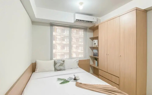 Affordable And Homey Studio Room At Meikarta Apartment