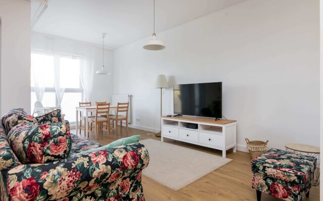 Rozlogi Sunny Apartment