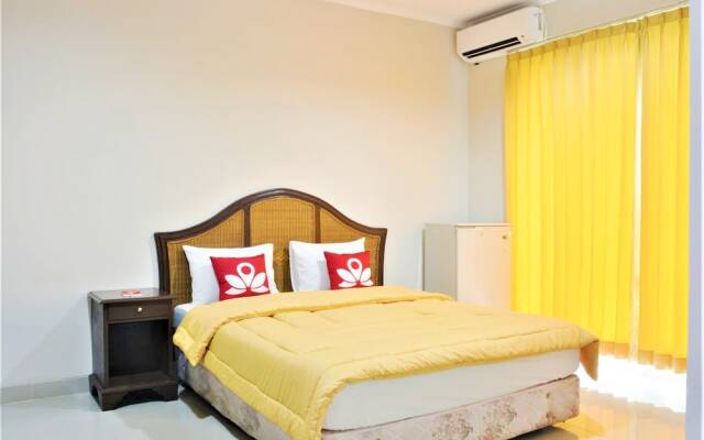 ZEN Rooms Basic Lebak Bulus