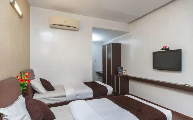 OYO 19674 Apoorva's Guest House