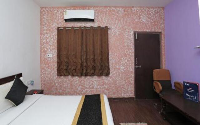 OYO 9984 Hotel Shiv Sagat