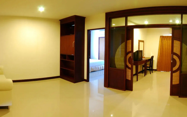 Embryo Hotel