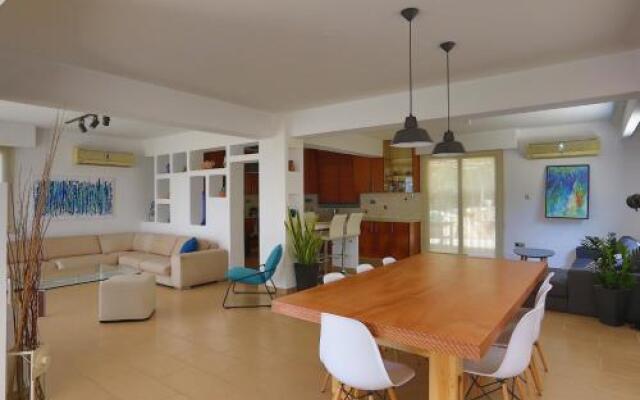 Villa Infinite Blu