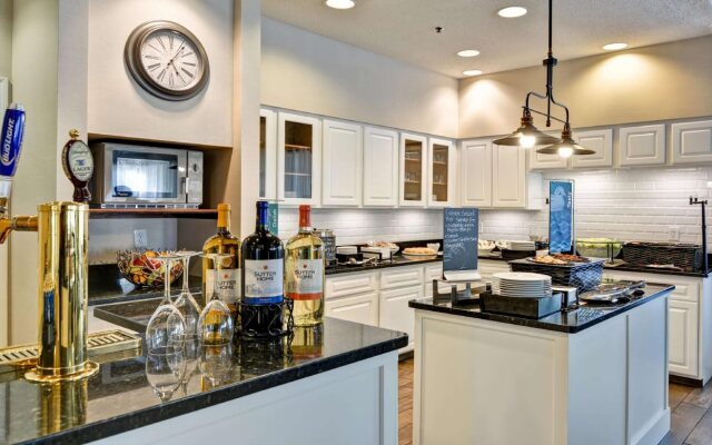 Staybridge Suites Columbus - Worthington