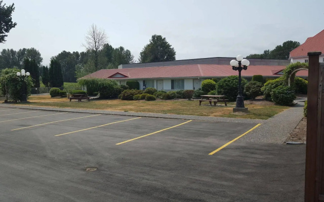 Rainbow Motor Inn