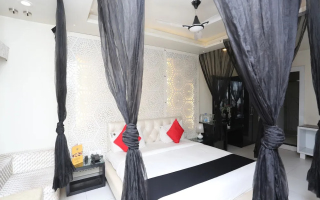 Capital O 5895 M K Vivanta